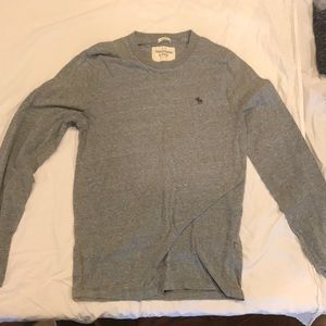 Abercrombie long sleeve gray muscle fit tee